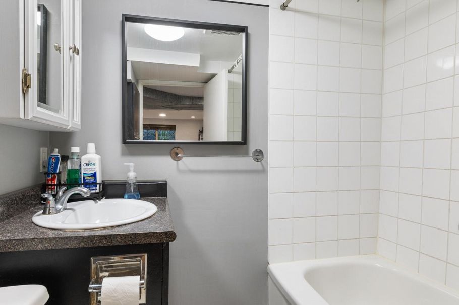 2125 E 5th Avenue Vancouver, BC - 30