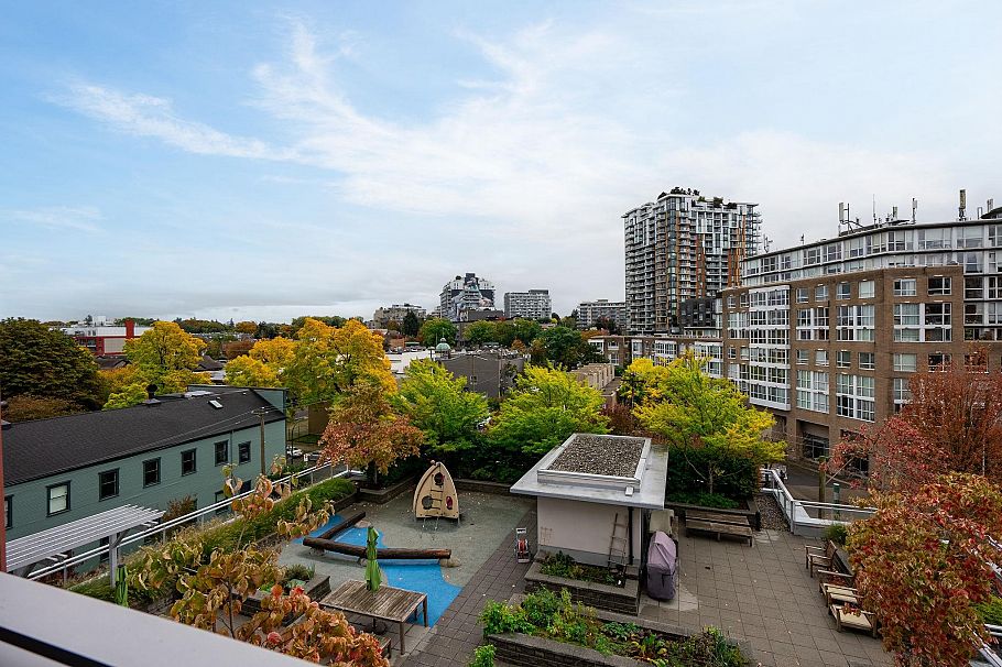 709 2321 Scotia Street Vancouver, BC - 30