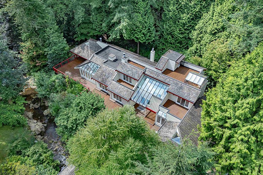 2901 Allan Road North Vancouver, BC - 1