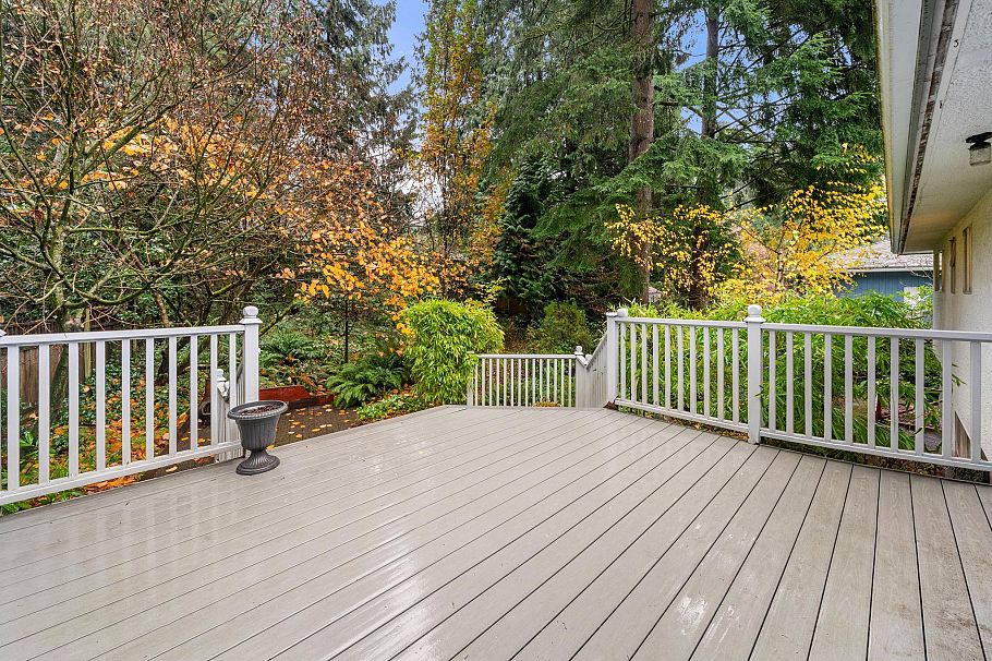 2086 Tompkins Crescent North Vancouver, BC - 27