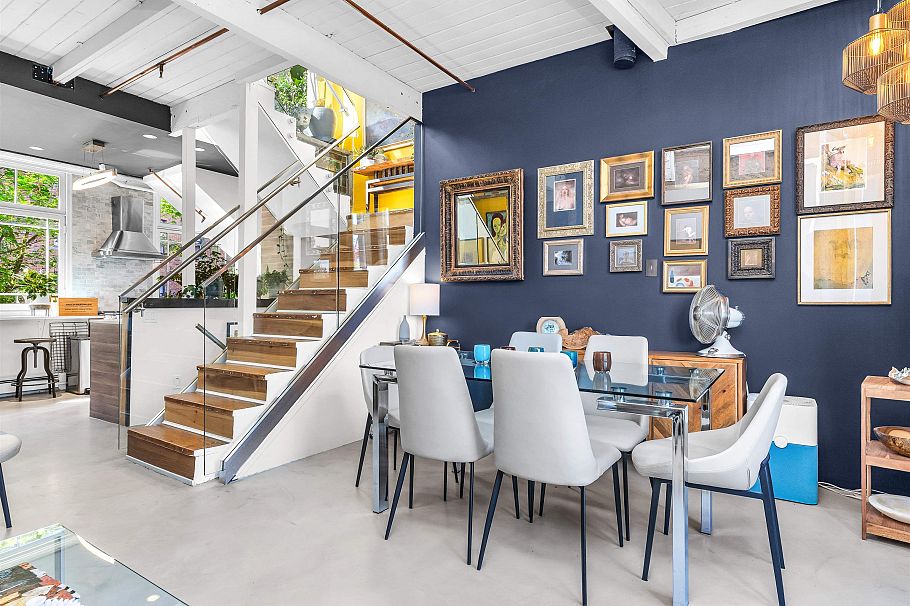 83 Alexander Street Vancouver, BC - 1