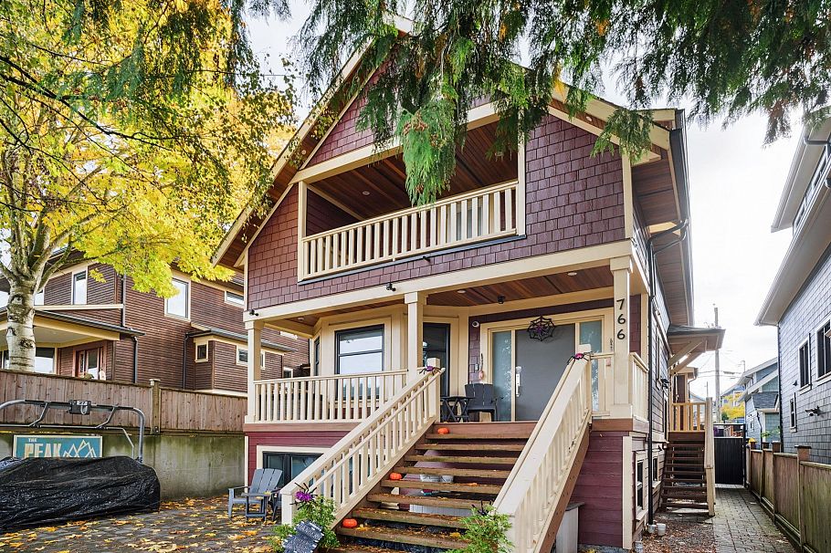 764 E 14th Avenue Vancouver, BC - 29