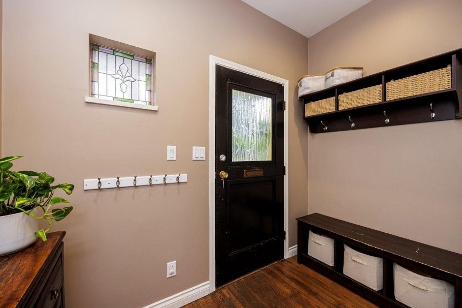 1806 Deep Cove Road North Vancouver, BC - 4