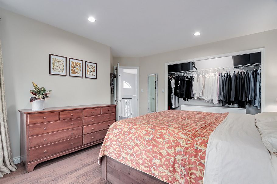 1806 Deep Cove Road North Vancouver, BC - 23