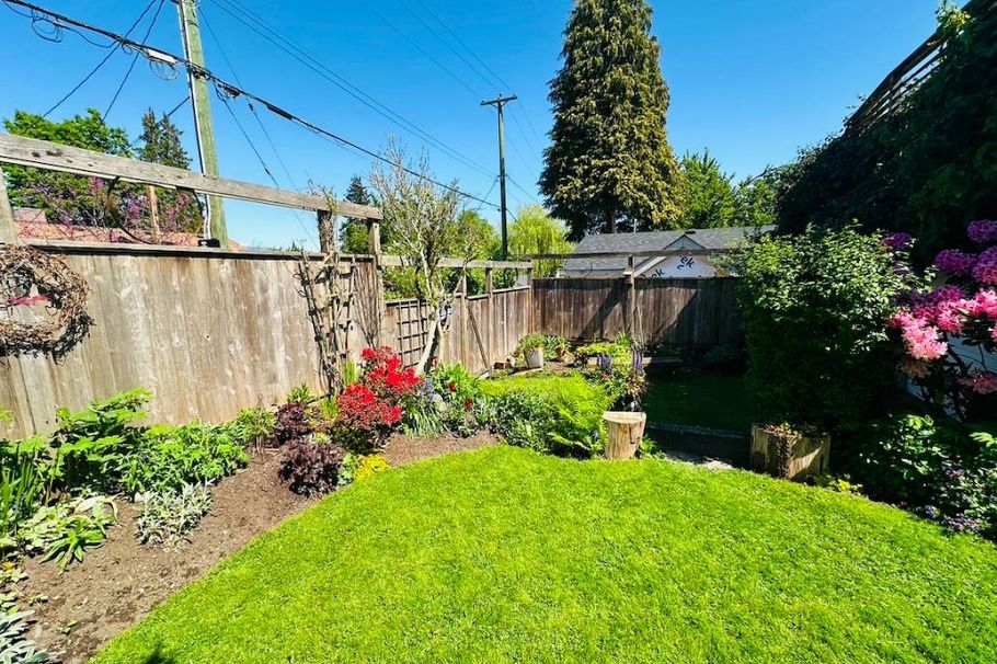 483 E 31st Avenue Vancouver, BC - 25