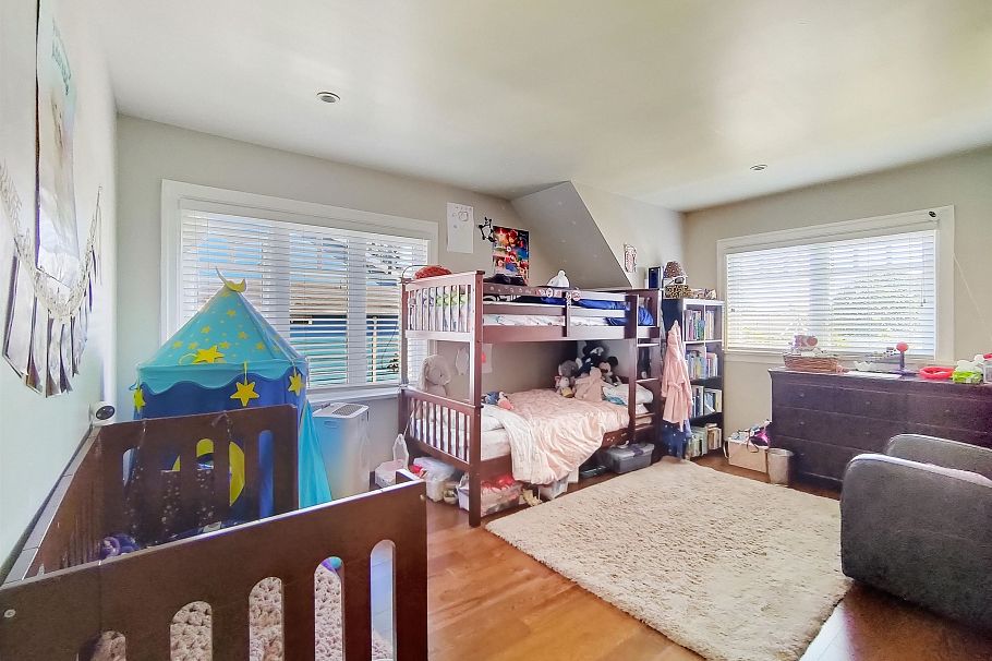 3521 W 39th Avenue Vancouver, BC - 18