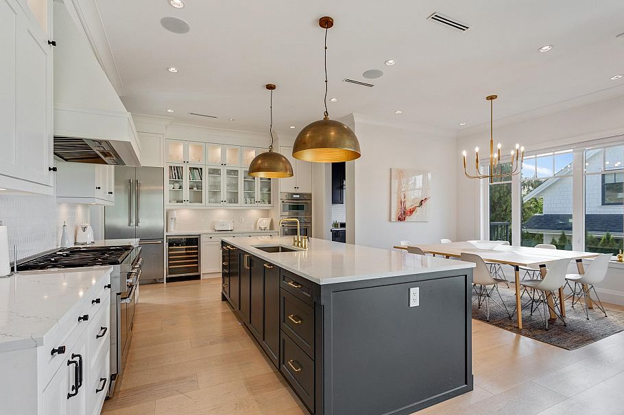 345 E 20th Street North Vancouver, BC - 13