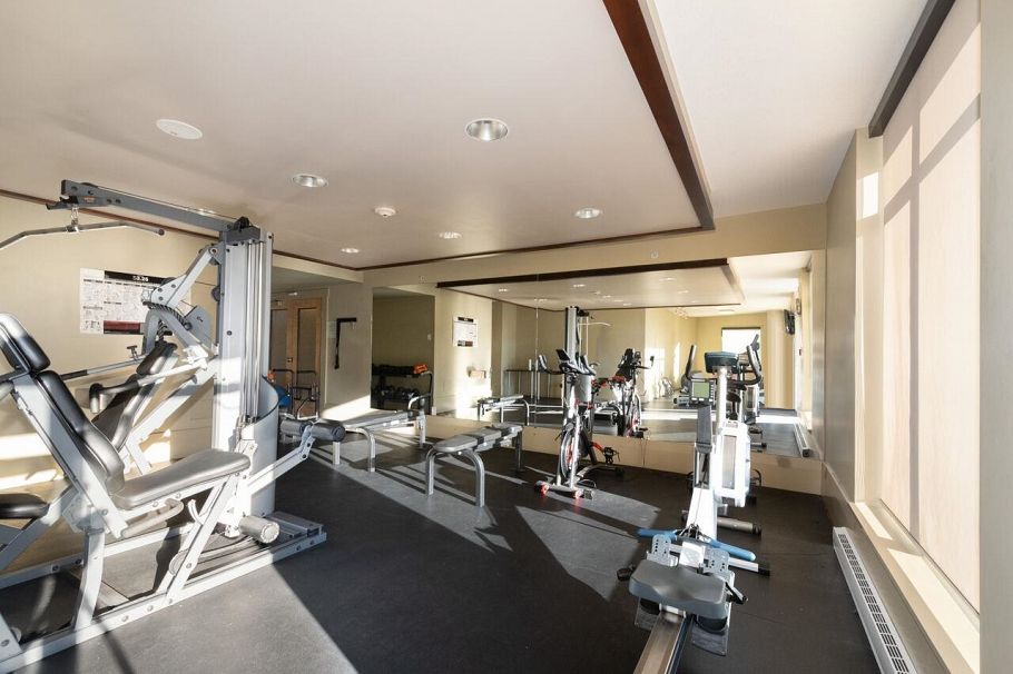 308 683 W Victoria Park North Vancouver, BC - 34