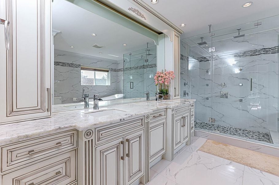 3263 Norwood Avenue North Vancouver, BC - 24