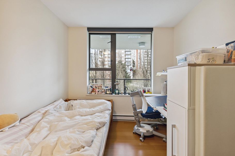 501 683 Victoria Park West North Vancouver, BC - 21