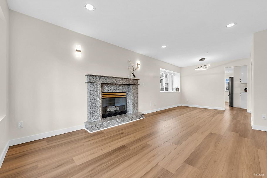 719 E 27th Avenue Vancouver, BC - 4