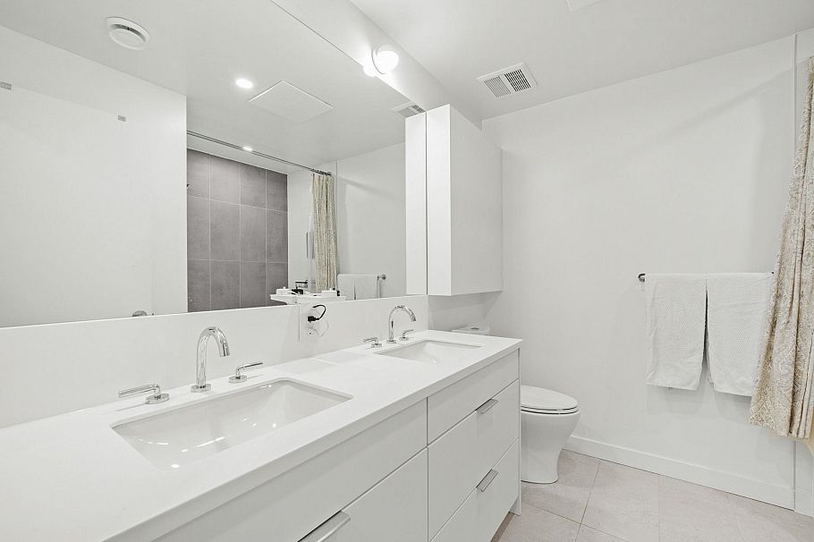 107 650 E 2nd Street North Vancouver, BC - 16