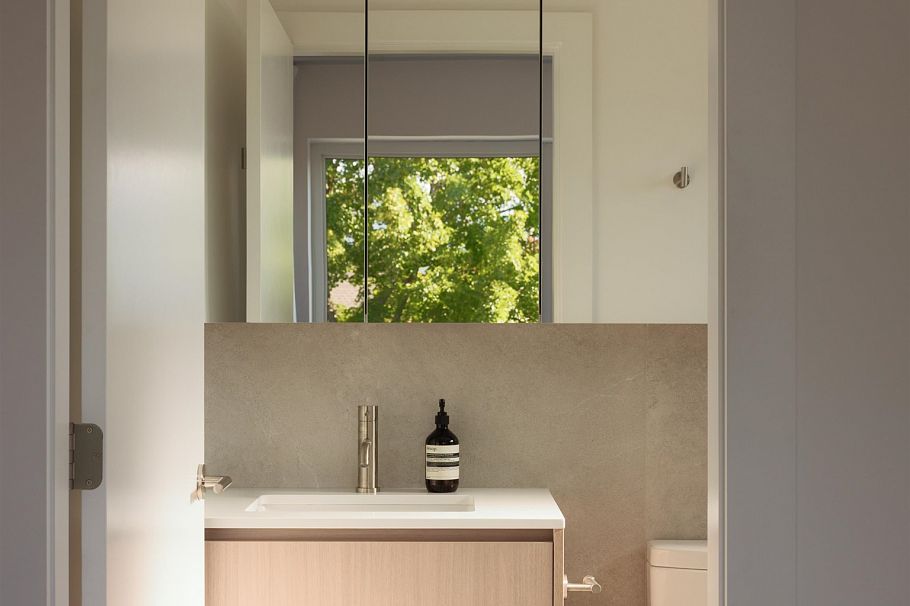 3422 Pandora Street Vancouver, BC - 27