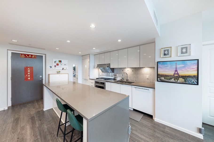 2805 5883 Barker Avenue Burnaby, BC - 3