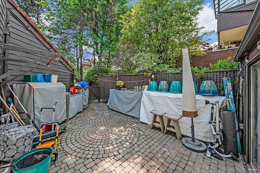 1106 Ironwork Passage Vancouver, BC - 31