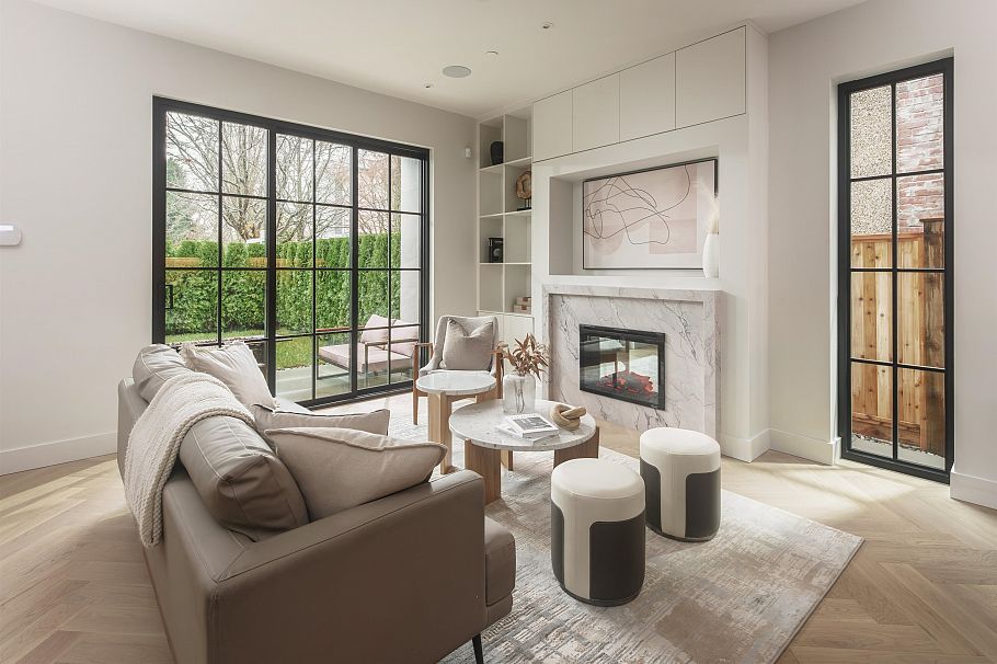 1 240 E 37th Avenue Vancouver, BC - 2