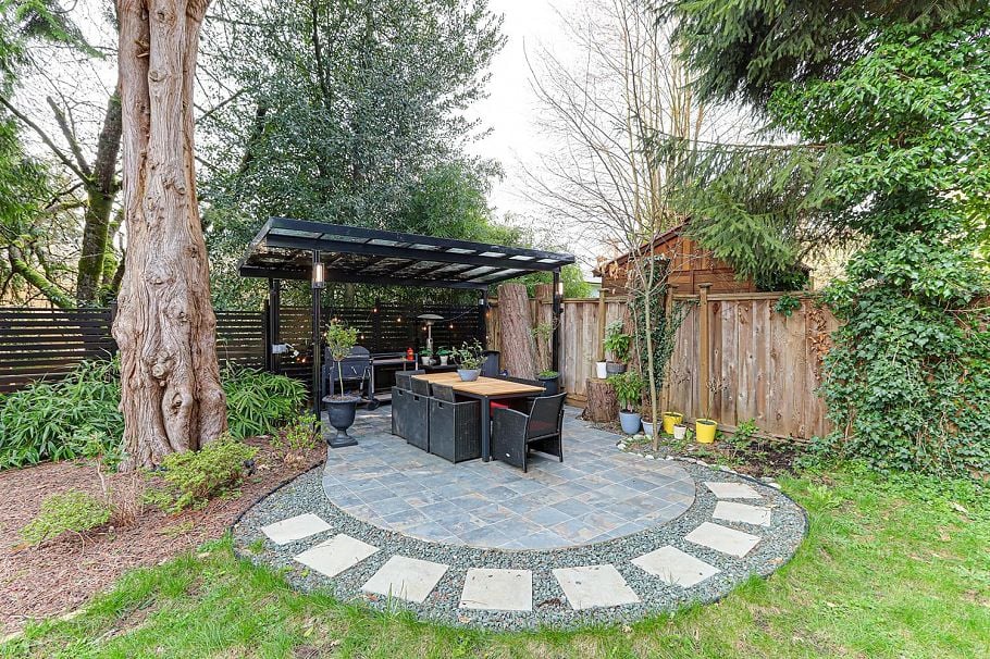 3263 Norwood Avenue North Vancouver, BC - 38