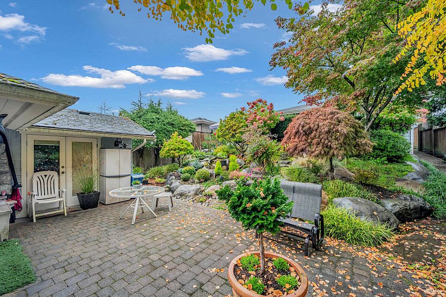 628 E 7th Street North Vancouver, BC - 10