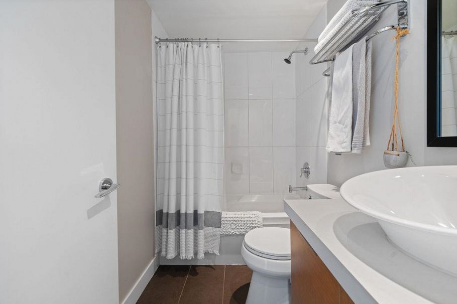 1707 151 W 2nd Street North Vancouver, BC - 27