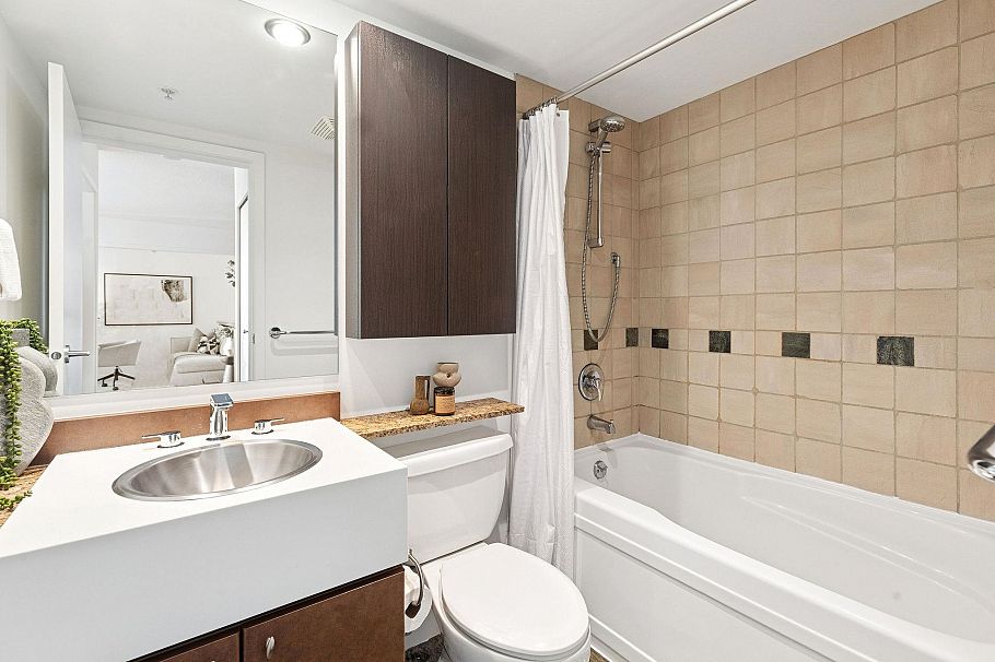 1705 1438 Richards Street Vancouver, BC - 18