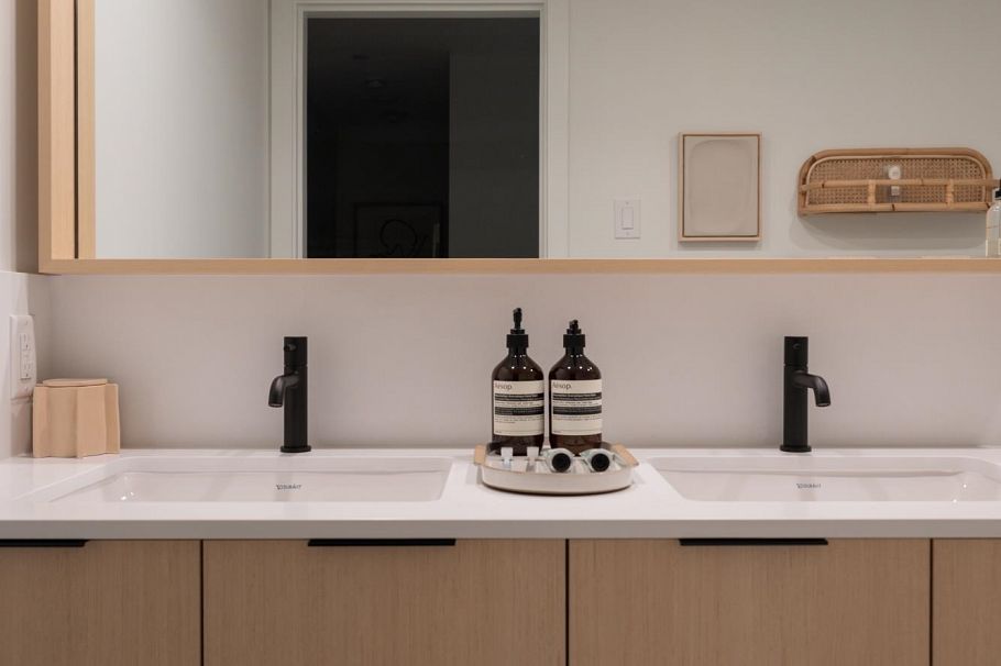 216 2045 Heritage Park Lane North Vancouver, BC - 18