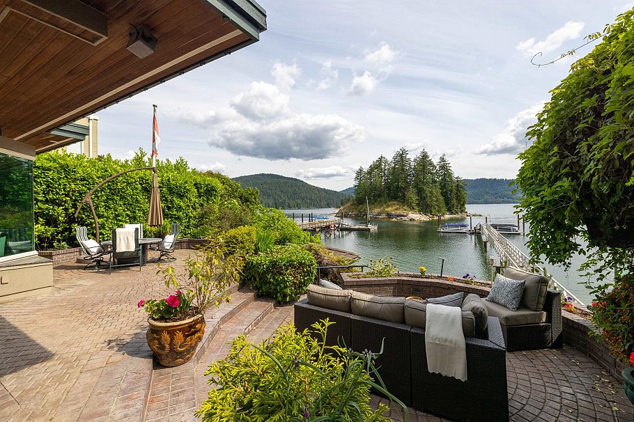 4625 Strathcona Road North Vancouver, BC - 13