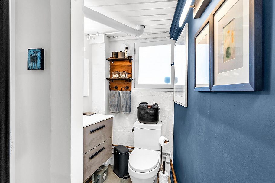 83 Alexander Street Vancouver, BC - 32