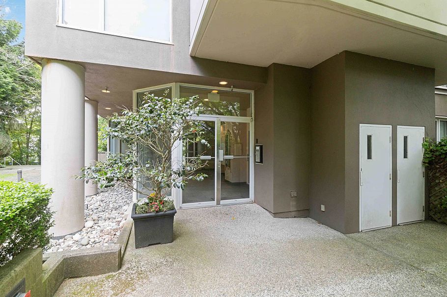 1002 2121 W 38th Avenue Vancouver, BC - 4