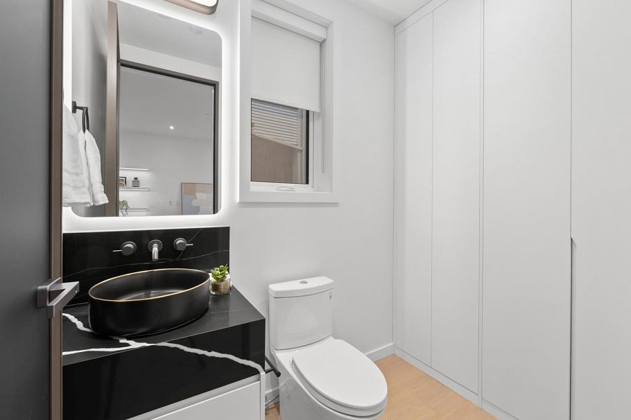 683 W 18th Avenue Vancouver, BC - 17