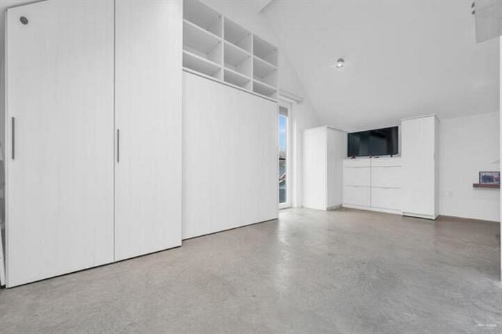 3 829 Keefer Street Vancouver, BC - 4