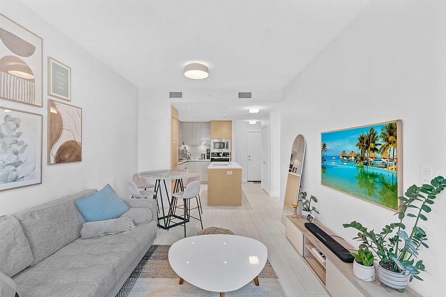 353 8575 Rivergrass Drive Vancouver, BC - 5