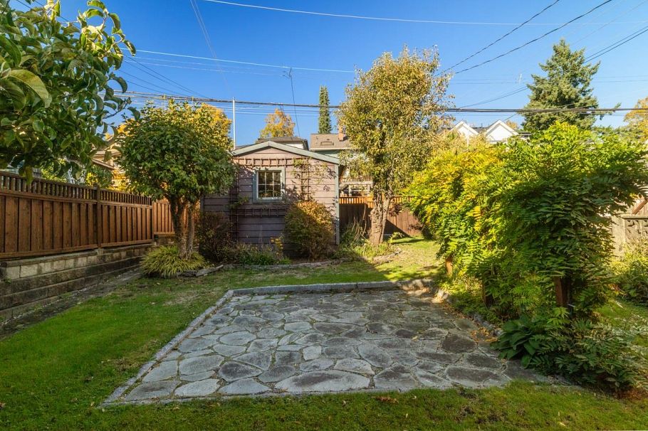 2125 E 5th Avenue Vancouver, BC - 33