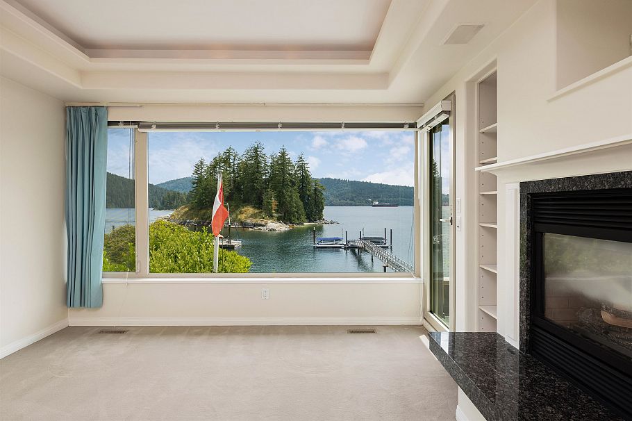 4625 Strathcona Road North Vancouver, BC - 29