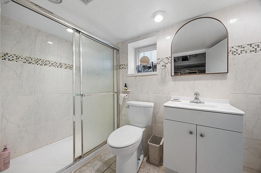 4054 W 31st Avenue Vancouver, BC - 14