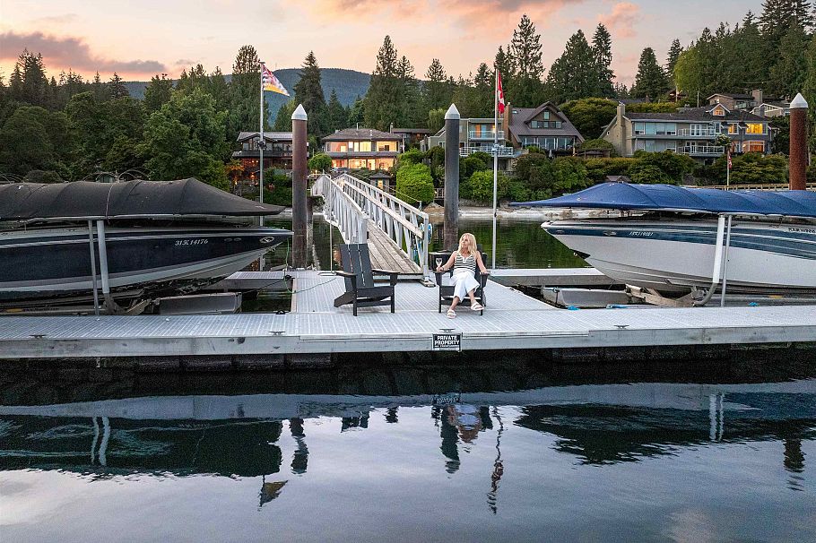 4625 Strathcona Road North Vancouver, BC - 16