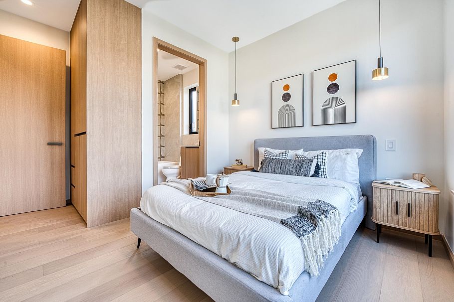 1 968 E 55th Avenue Vancouver, BC - 15