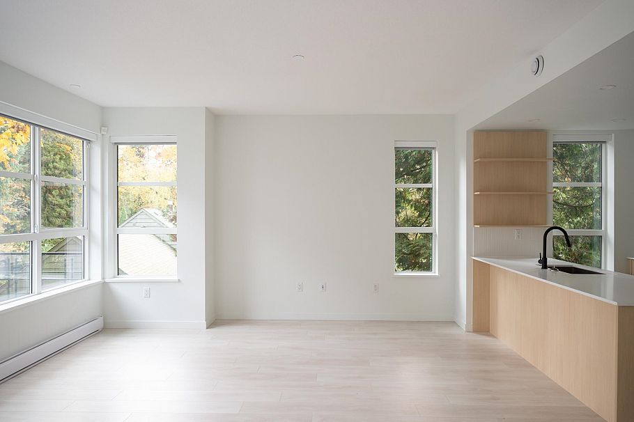 211 2045 Heritage Park Lane North Vancouver, BC - 3