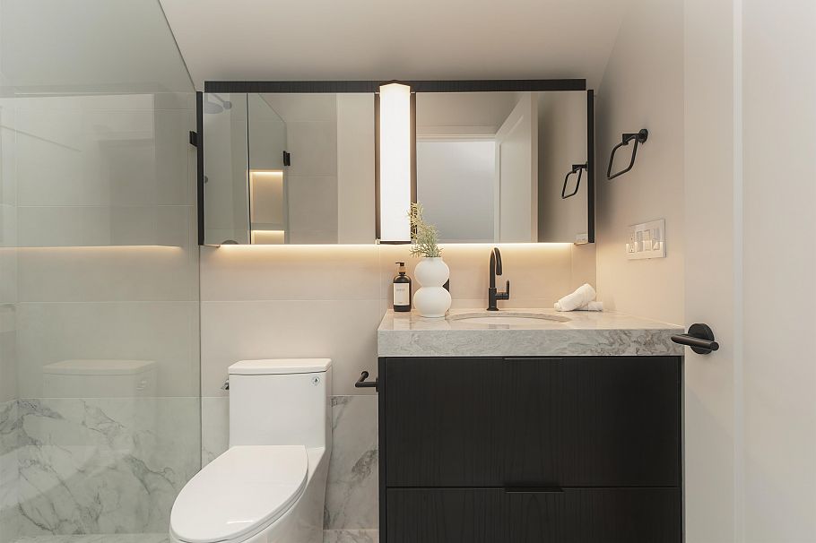 2 240 E 37th Avenue Vancouver, BC - 22