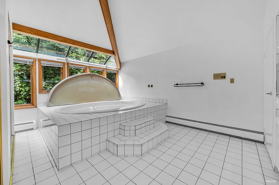 2901 Allan Road North Vancouver, BC - 19