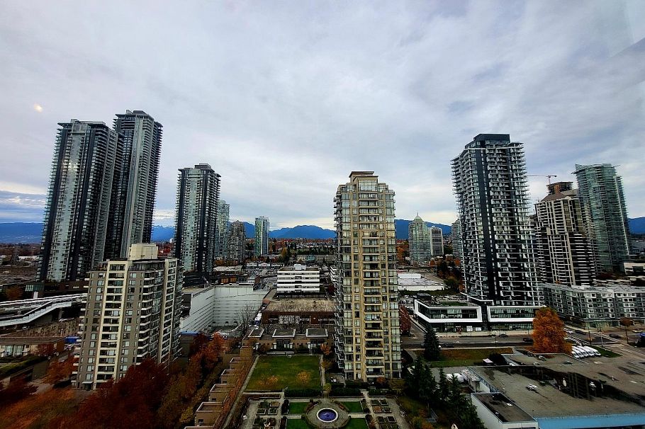 2006 2345 Madison Avenue Burnaby, BC - 3