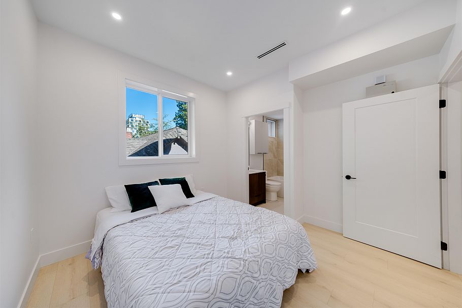 4 3836 W 8th Avenue Vancouver, BC - 15