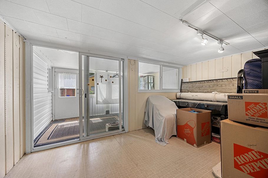 4054 W 31st Avenue Vancouver, BC - 24