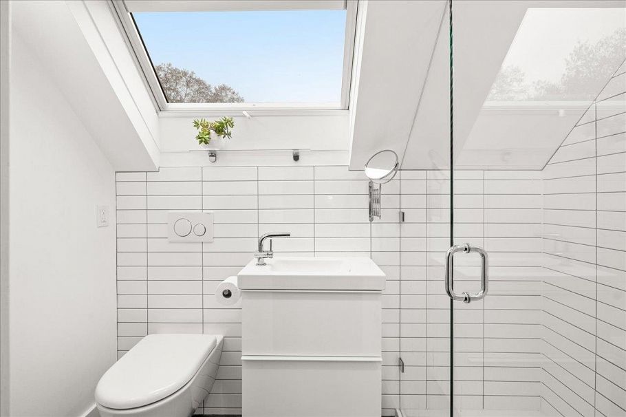 2029 Graveley Street Vancouver, BC - 20