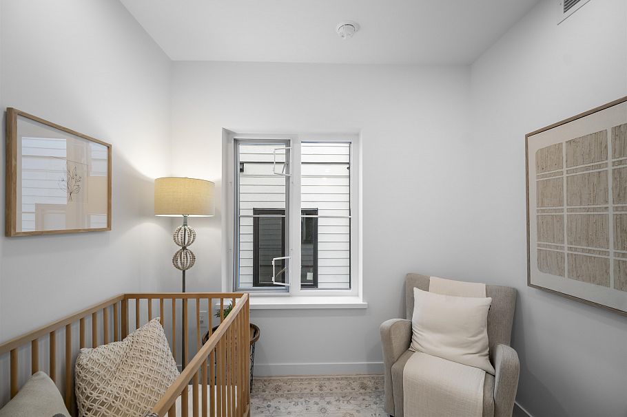 102 2329 E 34th Avenue Vancouver, BC - 9