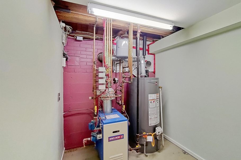 3521 W 39th Avenue Vancouver, BC - 24