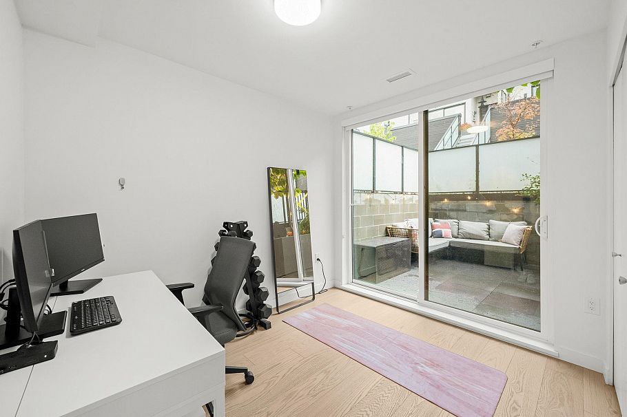 107 650 E 2nd Street North Vancouver, BC - 21