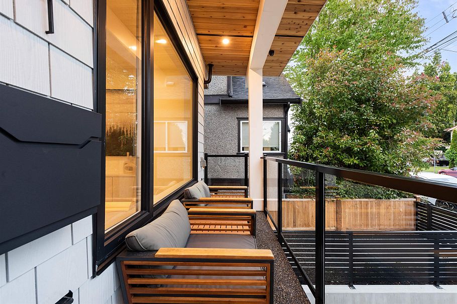 1 65 E King Edward Avenue Vancouver, BC - 23