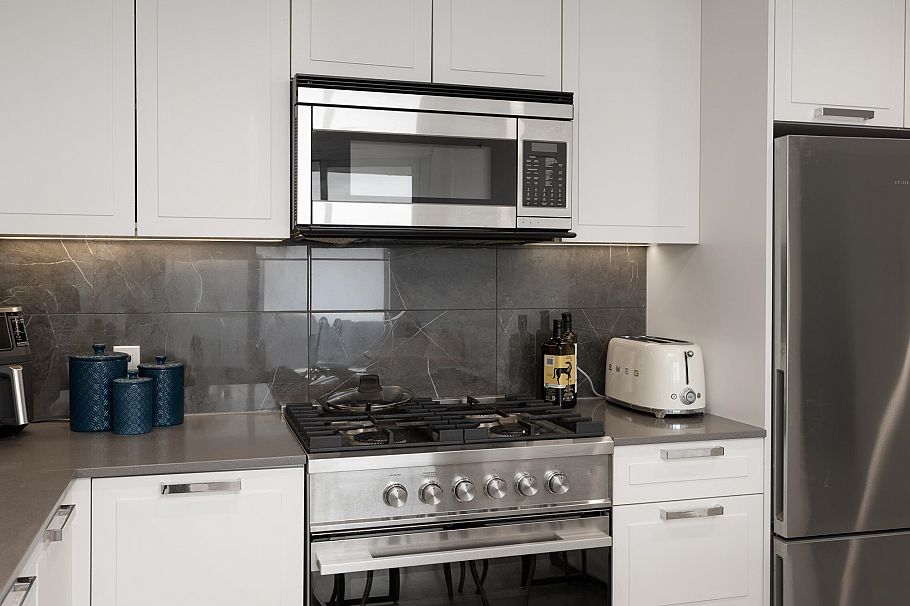 1705 1401 Hunter Street North Vancouver, BC - 9