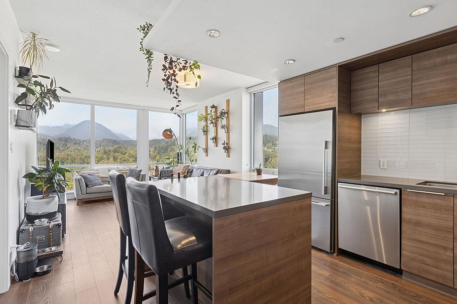 1702 1550 Fern Street North Vancouver, BC - 5