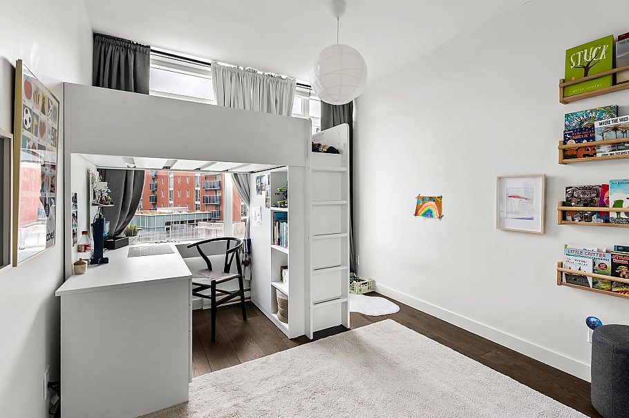 709 2321 Scotia Street Vancouver, BC - 21